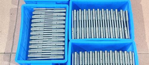 Precision Axis Pin Ship do Evropy